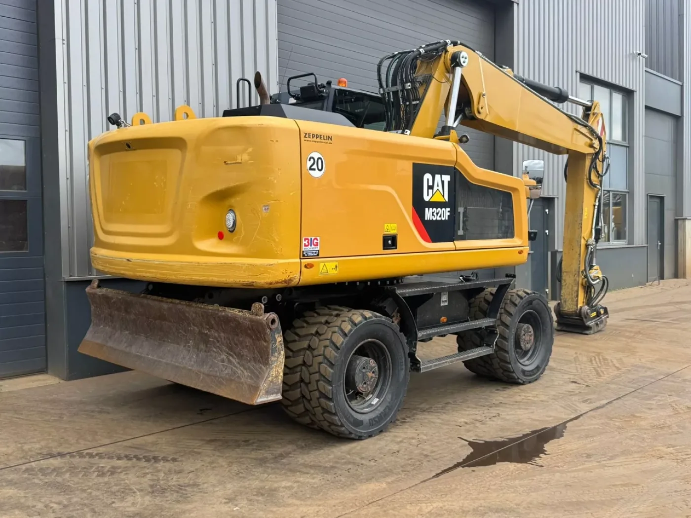Caterpillar M320F - 5