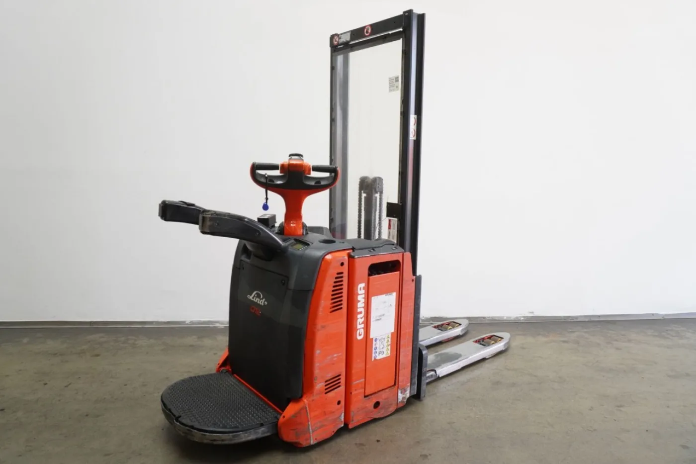 Hochhubwagen Linde D 12 AP 133 (2019) - 1