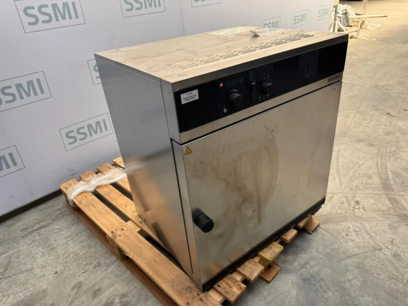 Memmert Vacuum drying oven - 2