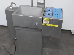 Wash basin with sterilisator and boiler