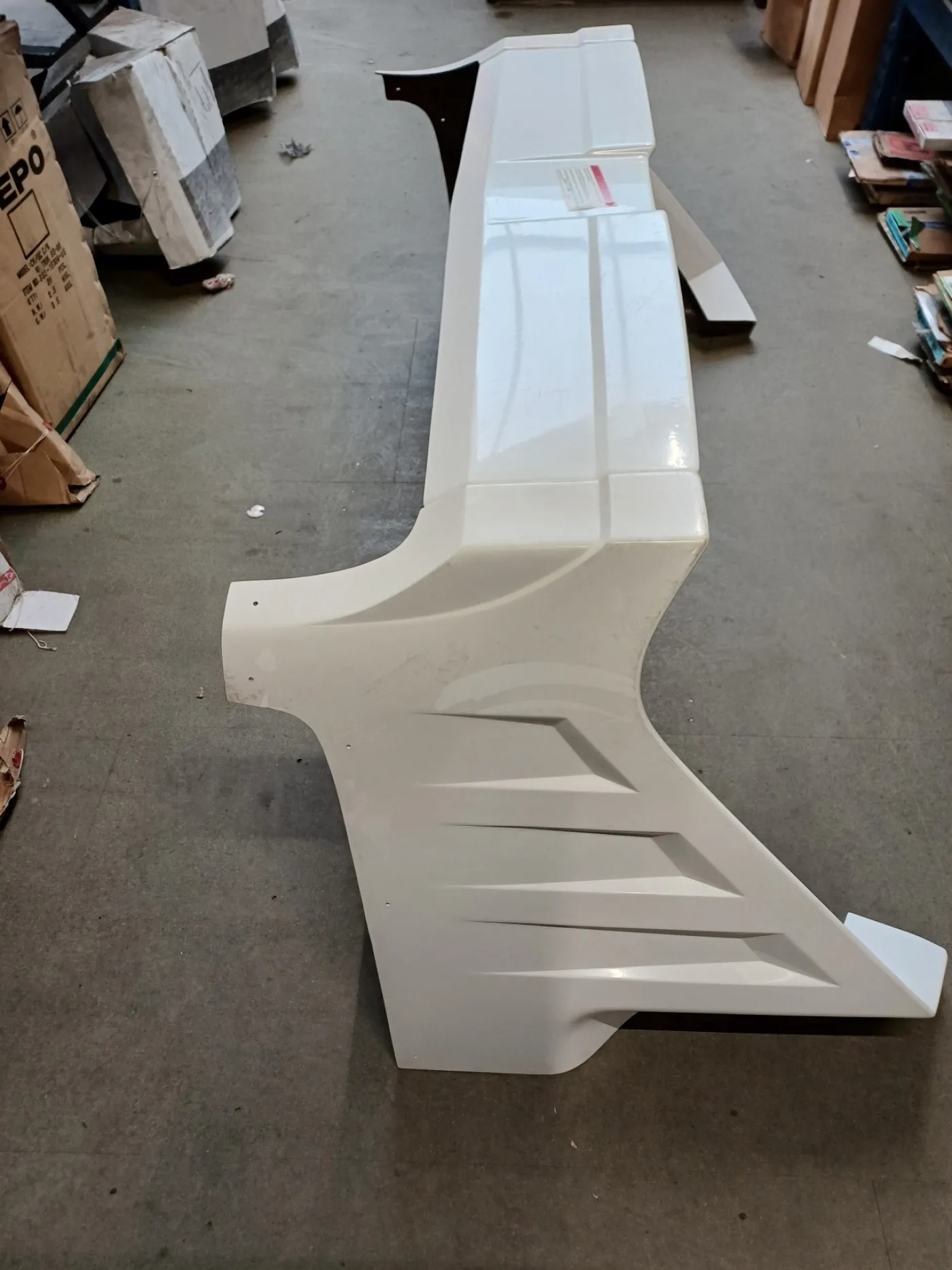Lund Racerback Chevrolet/GMC cab fairings - 3