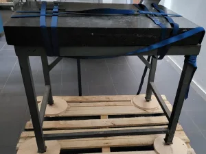 2319-Used laboratory weighing table, granite top