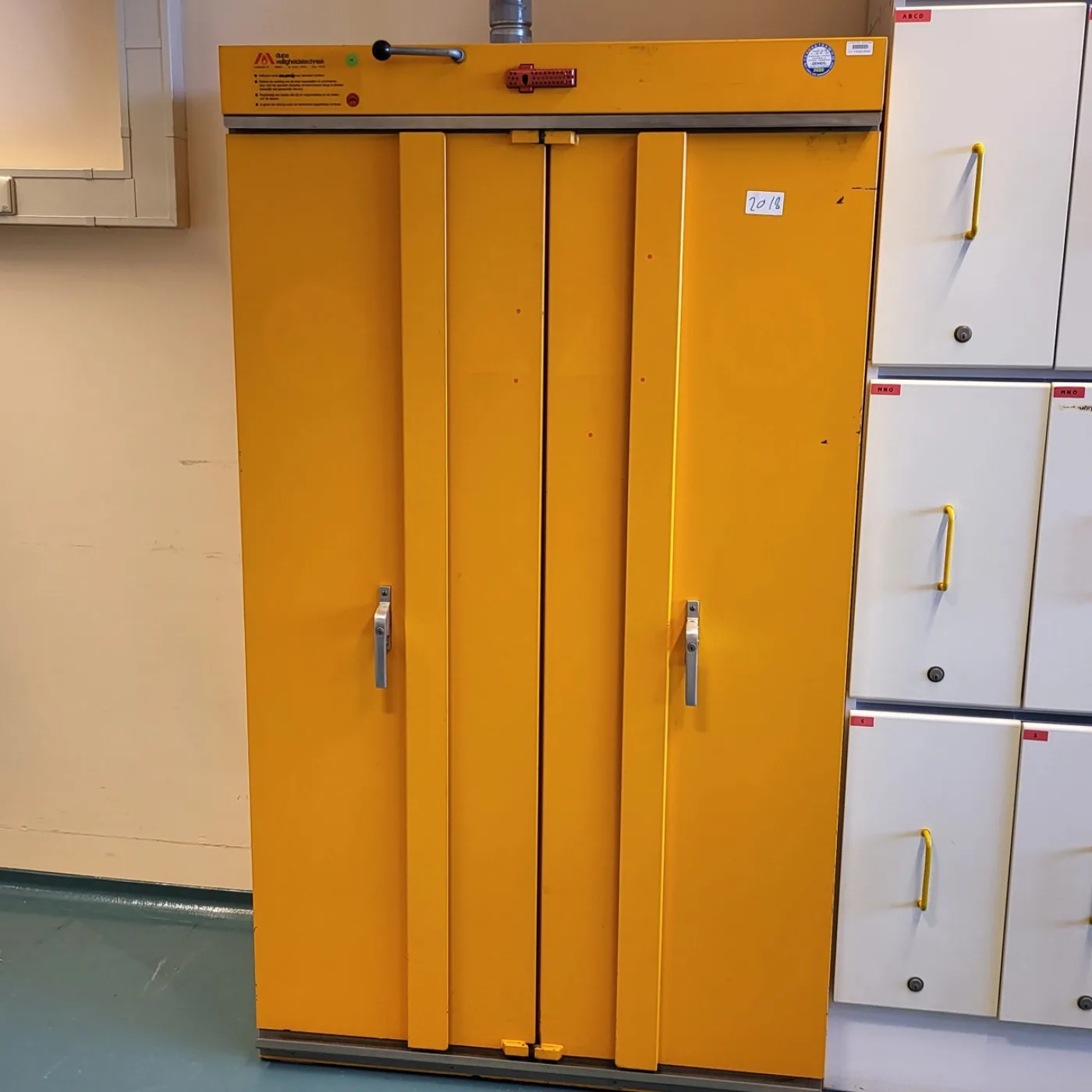 2018 - Used Dupa chemical storage cabinet - 1