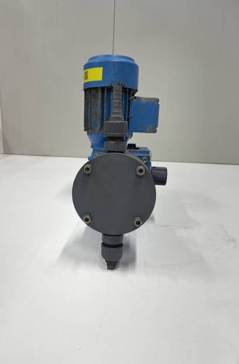 Dosing Pump for FeCl