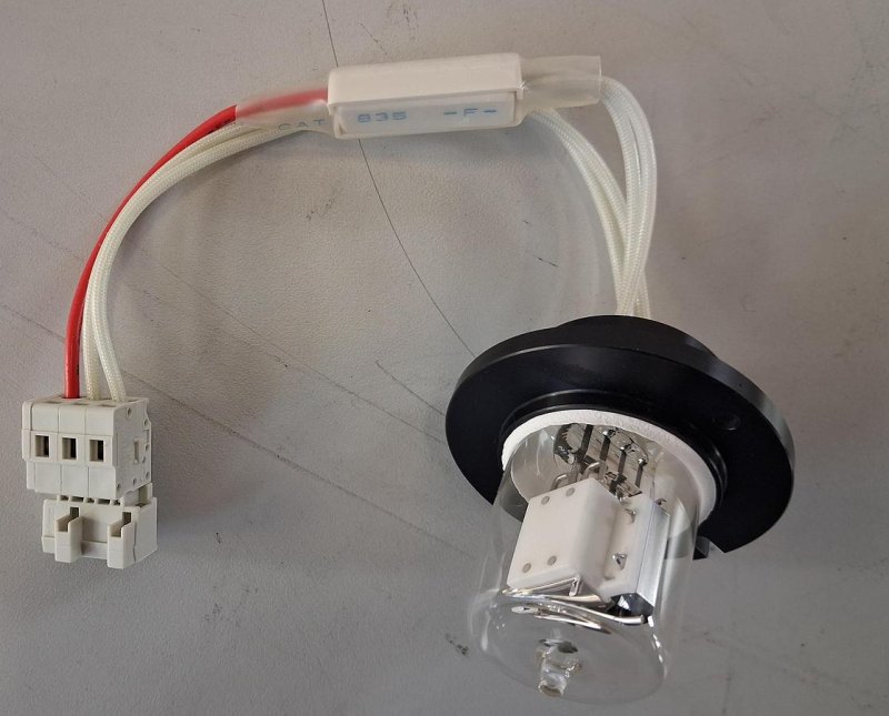 Knauer Deuteriumlampe A4071 mit 35 W Leistung