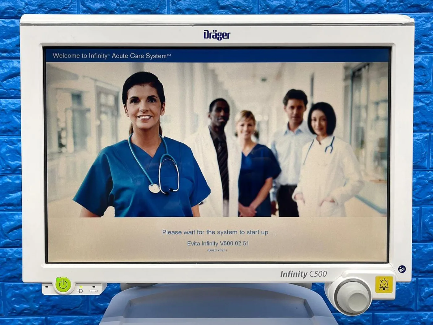 Dräger Evita V500 Ventilator SW: S02.51.01 Hours: 35374 YOM: 2013 - 4