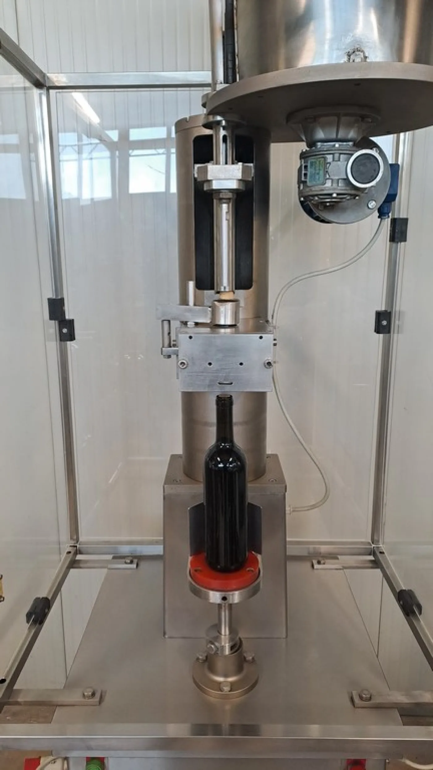 SEMIAUTOMATIC CORKING MACHINE ENOLMECCANICA FOR NATURAL CORK, SECOND-HAND MACHINE - 2