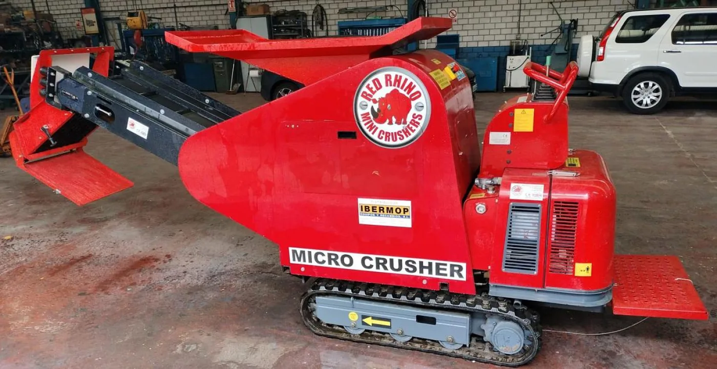 2006 Red Rhino 4017T Mini Crusher - 1