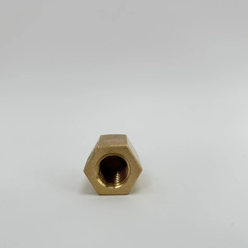 Tapón hexagonal de latón. Rosca 5/8″