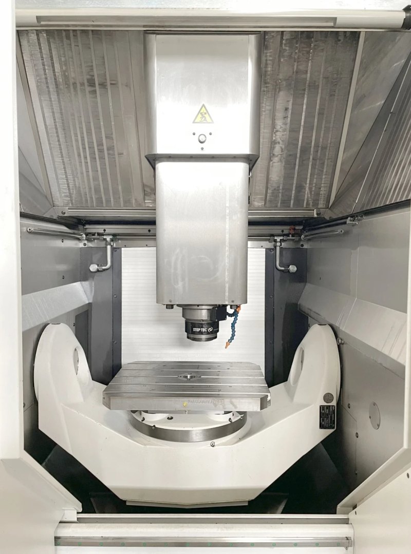 022738 - MIKRON HPM 800 U