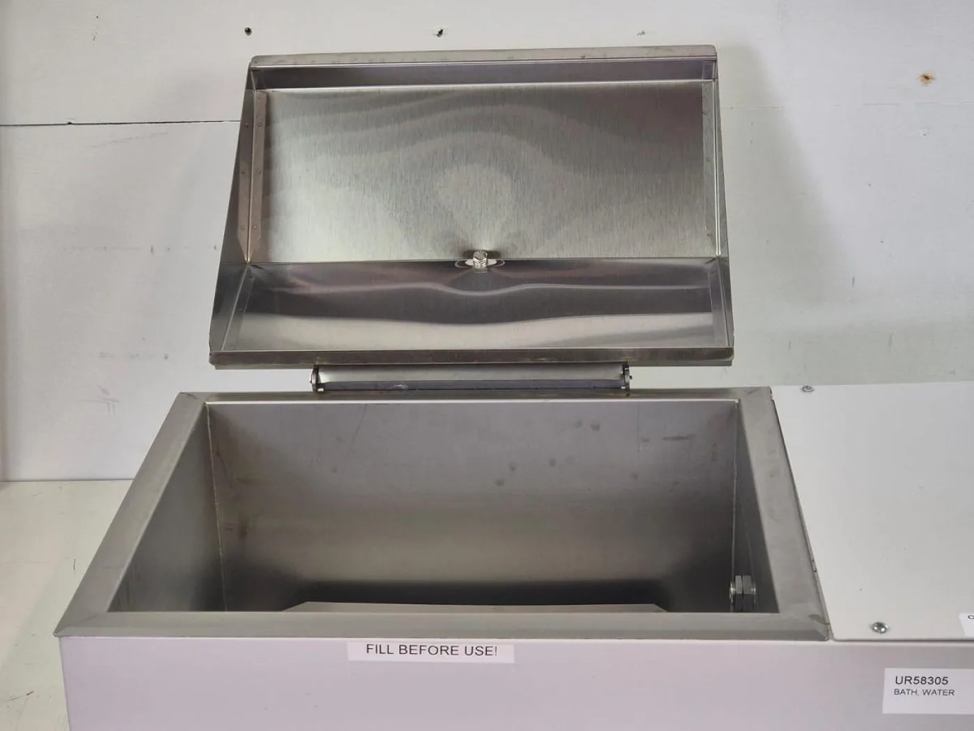 Thermo Scientific CIR19 Circulating Bath - 6