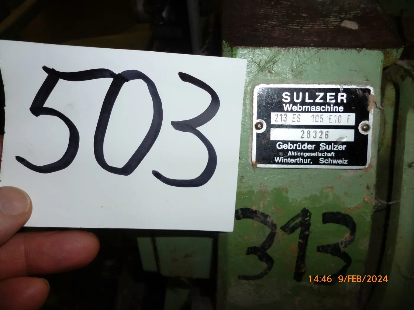 Sulzer - TW11 213 ES 105 E10 D1 F projectile loom - 2