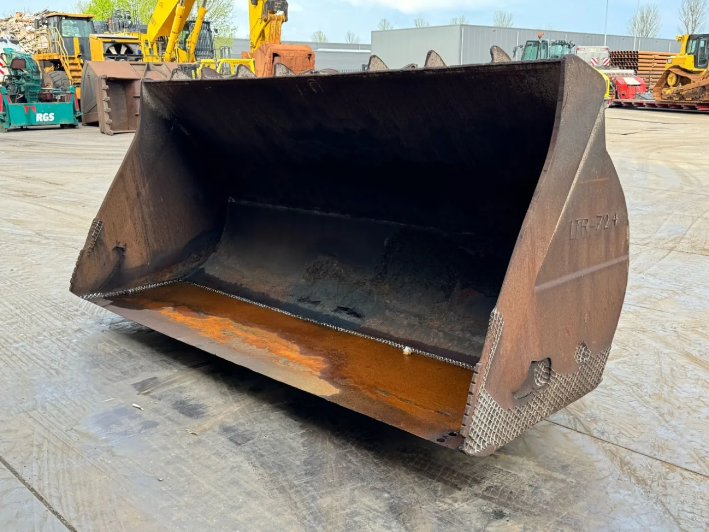 Caterpillar 980 bucket/quick coupler - 1