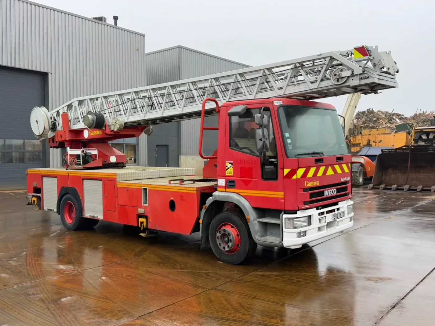 Iveco 130E23 4×2 Firetruck - 6