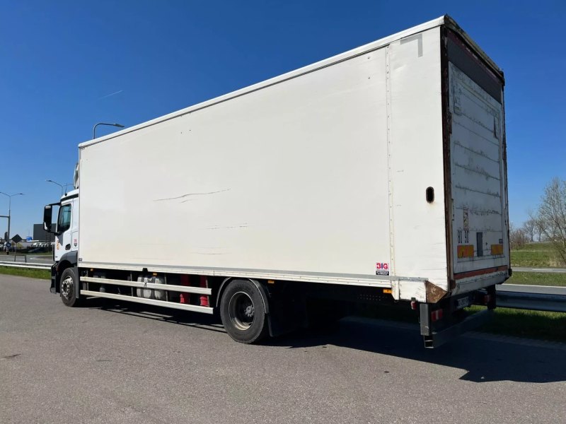 Mercedes Benz Antos 1836 4×2 Closed Box, double floor