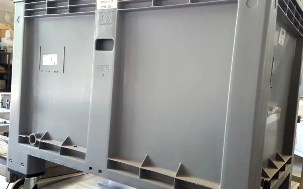 CONTENITORI IN PLASTICA