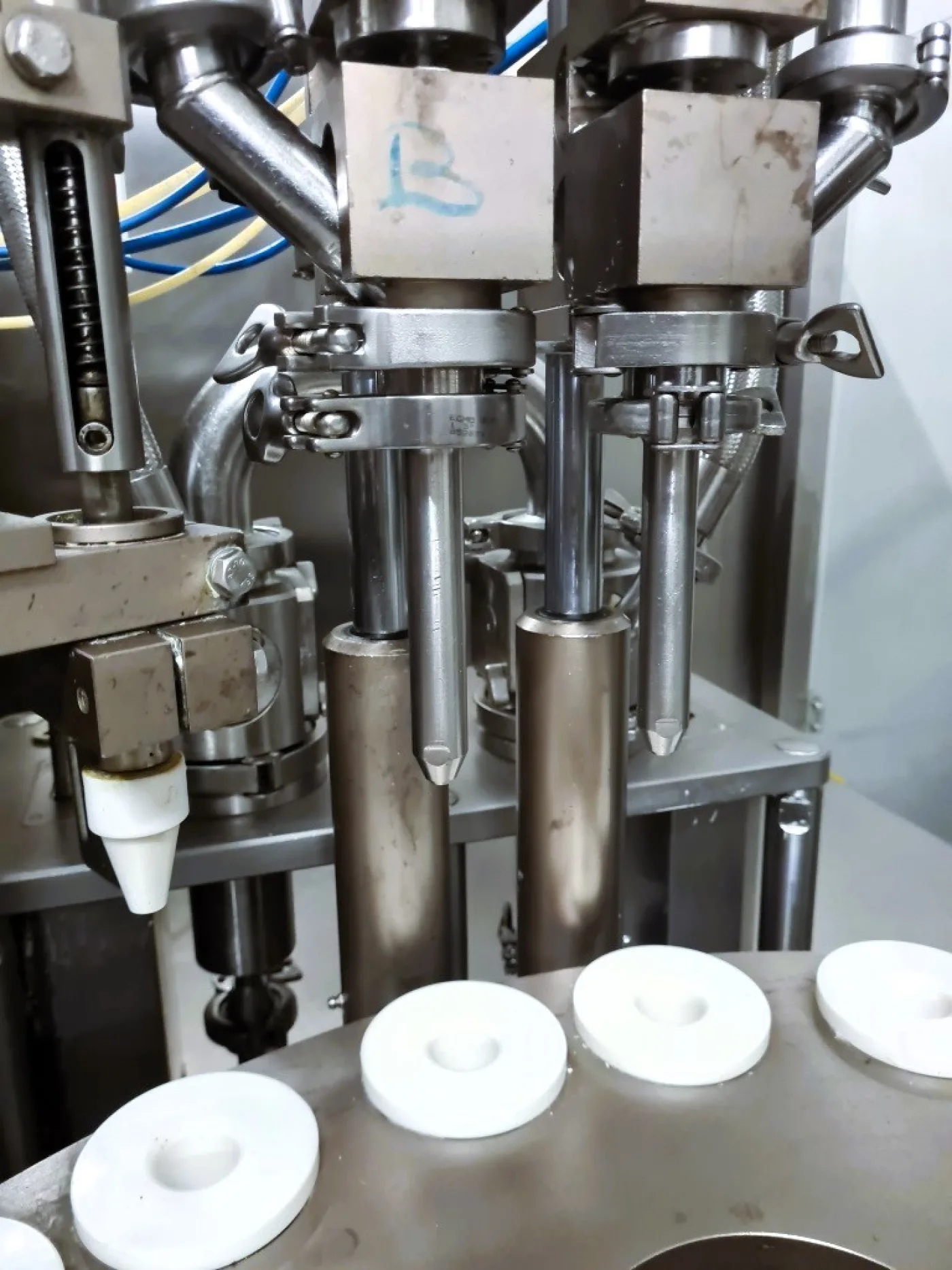 INTUBETTATRICE PER TUBETTI IN PLASTICA – UNIPAC ROMACO – MOD. UNIPAC 240 - 5