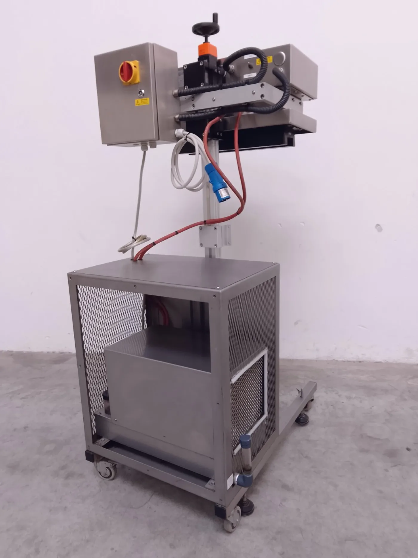 TERMOSALDATRICE SIGILLATRICE AD INDUZIONE – ENERCON – MOD. WRU 3/3 - 6