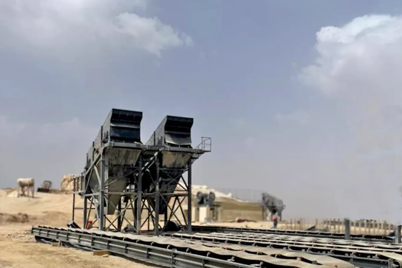 Twin Vibrating Screen - 5