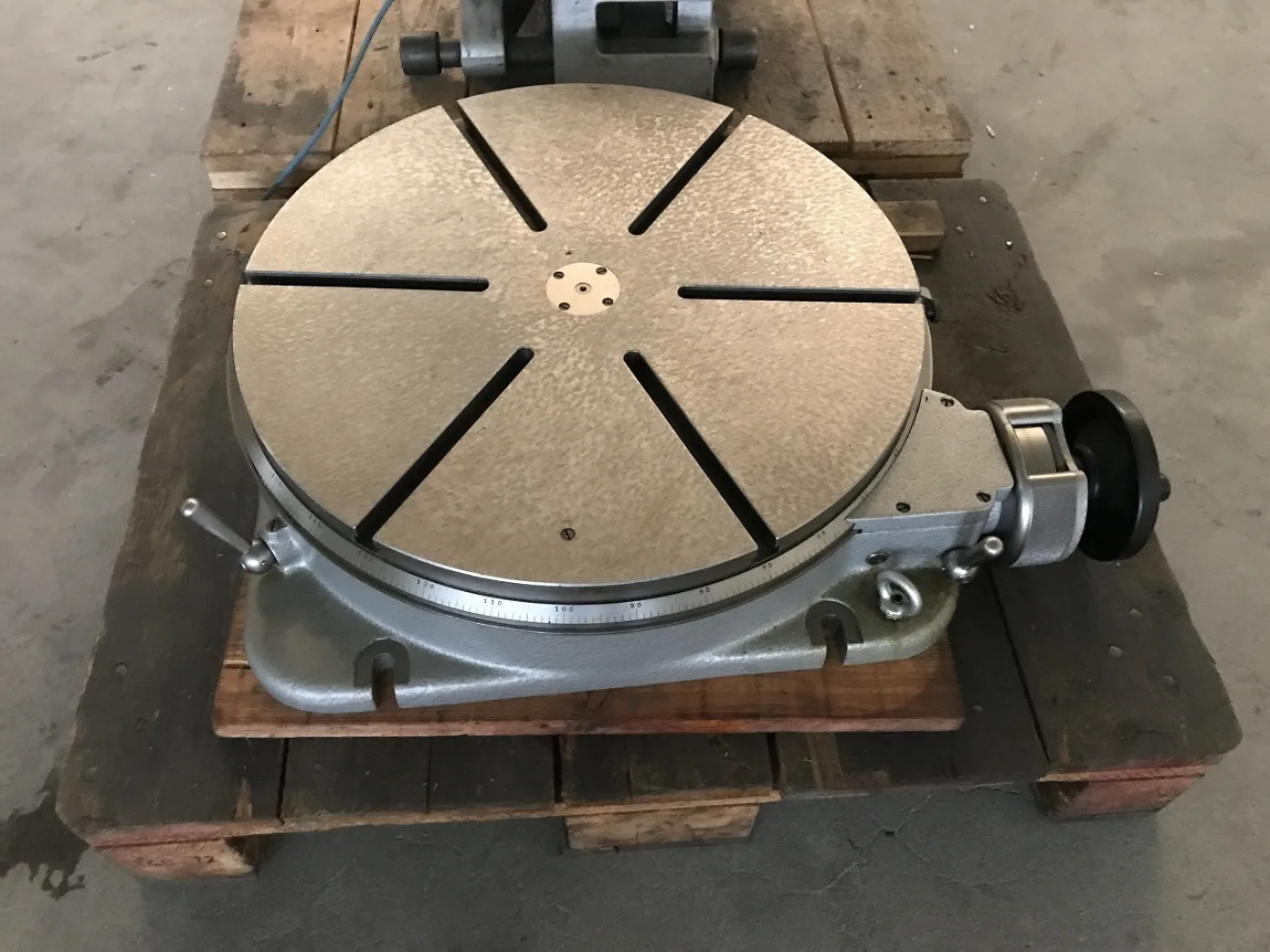 TABLE TOURNANTE “” TYPE 500 A 6 RAINURES T - 2