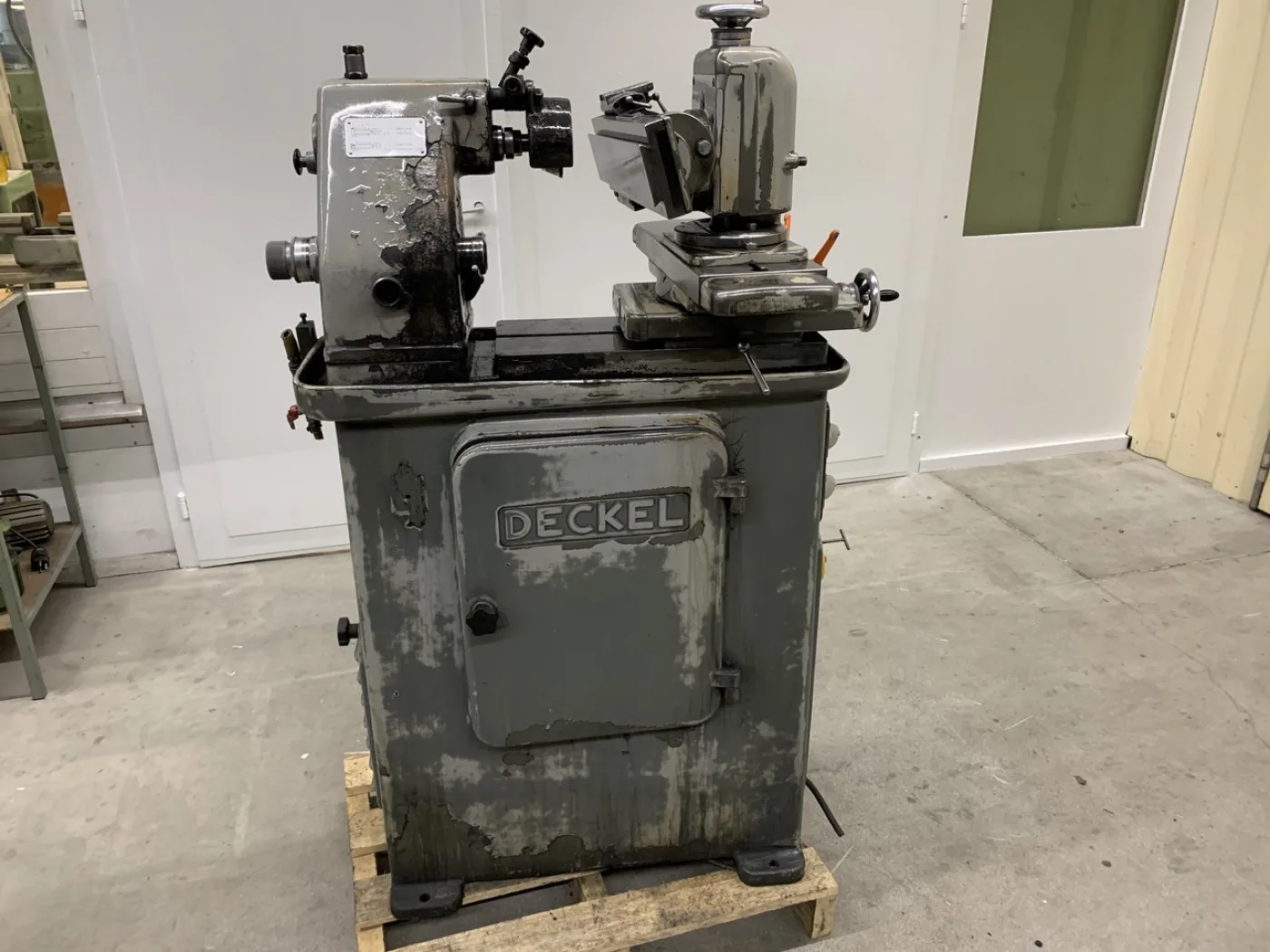 AFFUTEUSE UNIVERSELLE “DECKEL” TYPE S-1 - 1