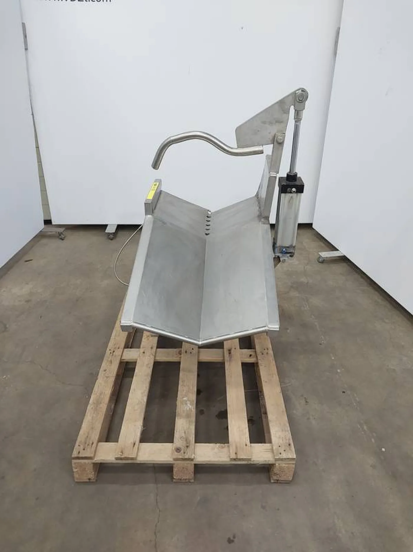 Slaughtering table for sheep | Halal Use - 5