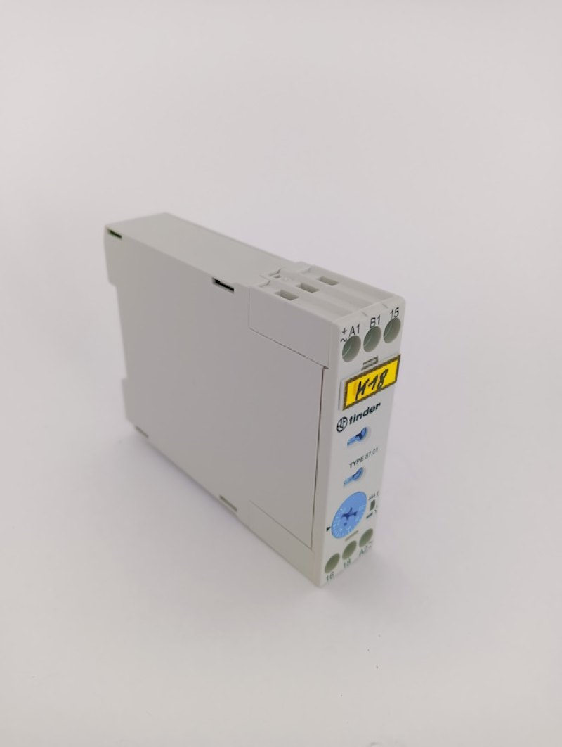 Finder Zeitrelais Typ 87.01 Nr. 870102400000