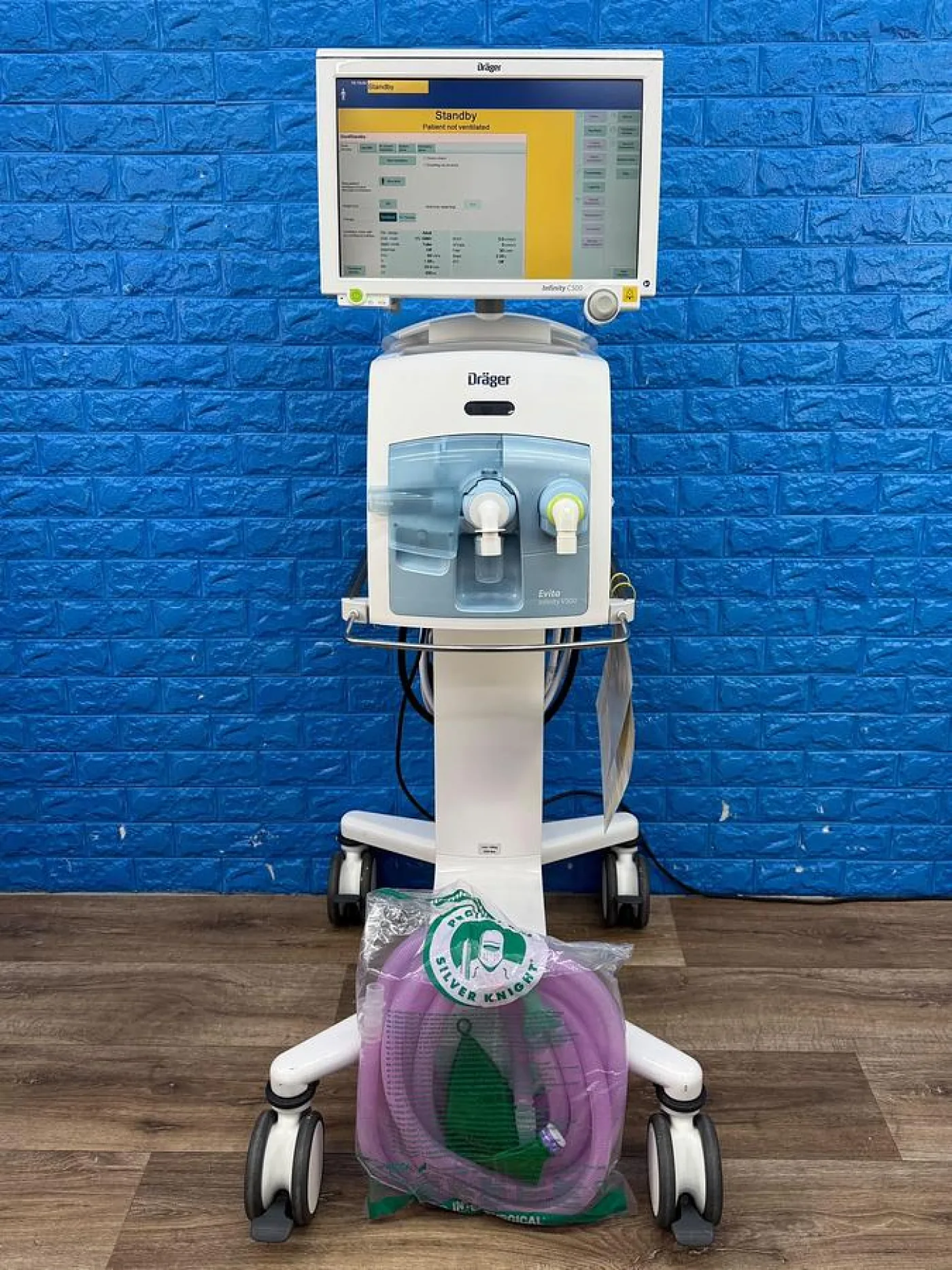 Dräger Evita Infinity V500 Ventilator YOM: 2012 - 2