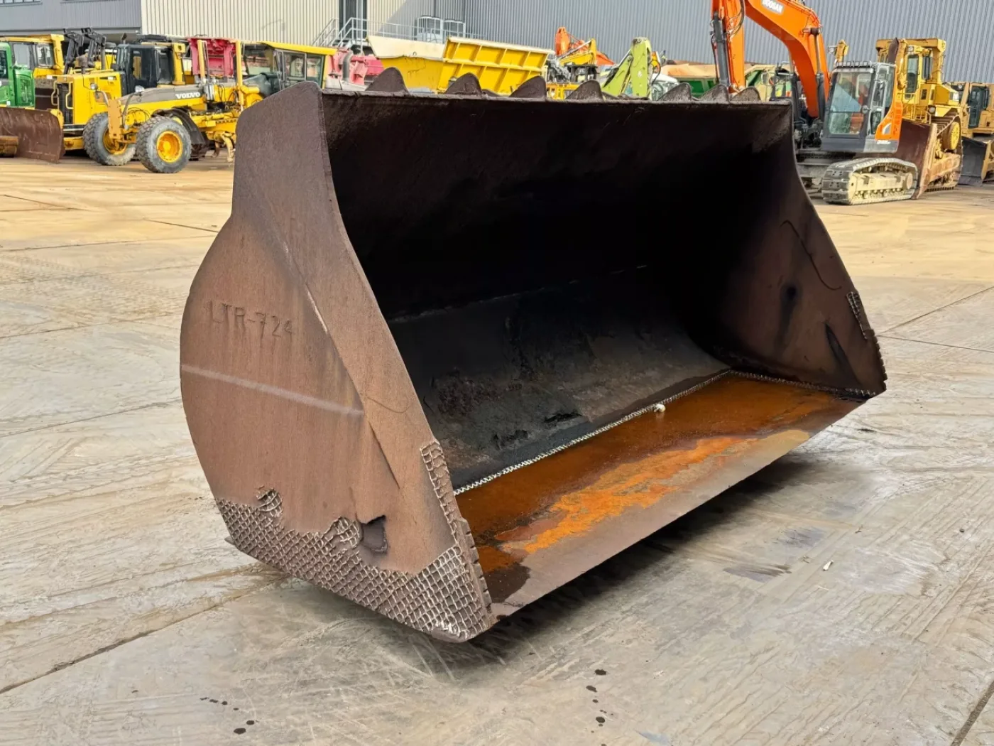 Caterpillar 980 bucket/quick coupler - 7