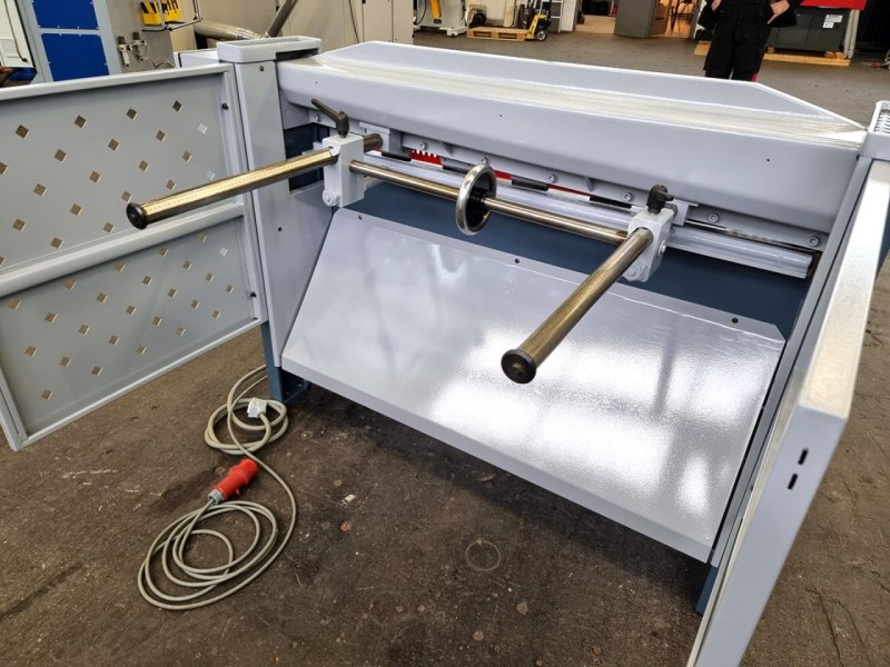 Motorische Tafelschere RGM 1303