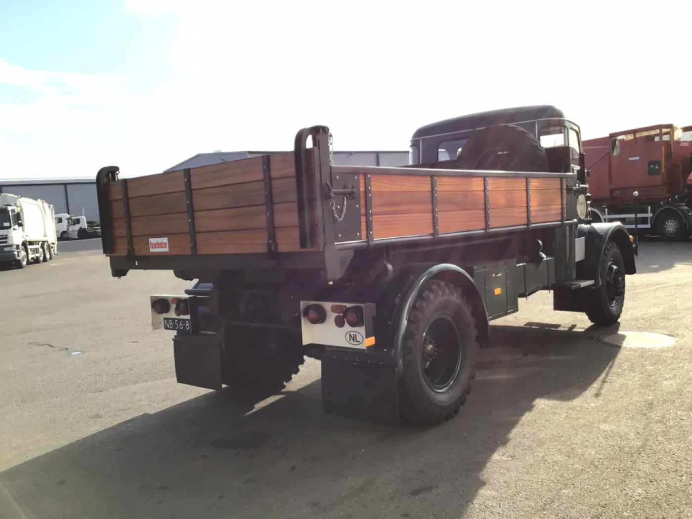 Hogra 4x4 met Netam kipper - 5