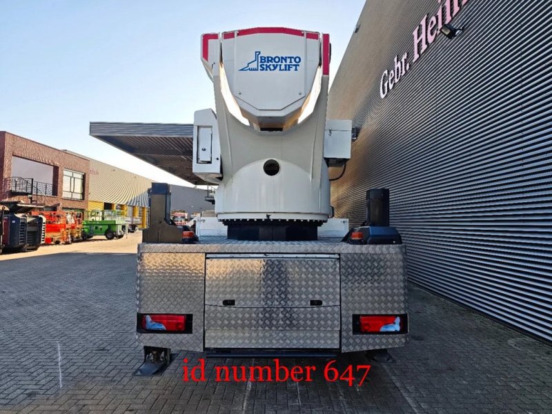 Scania P360 6x2 Bronto Skylift S56XR