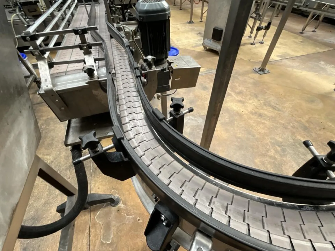 Unknown 81mm Förderband Belt from Labeller to Case Packer - Line 5 - 1