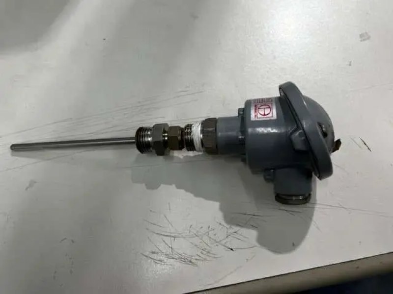 UNUSED PT100 TEMPERATURE PROBE