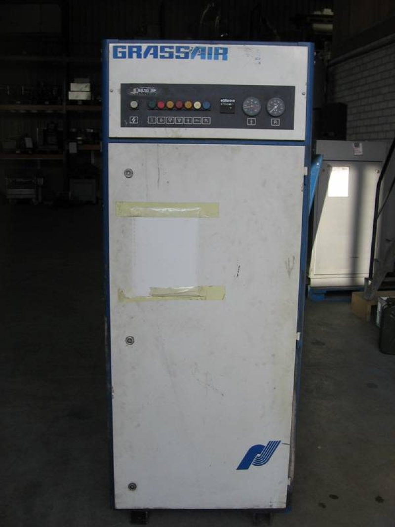 Air compressor