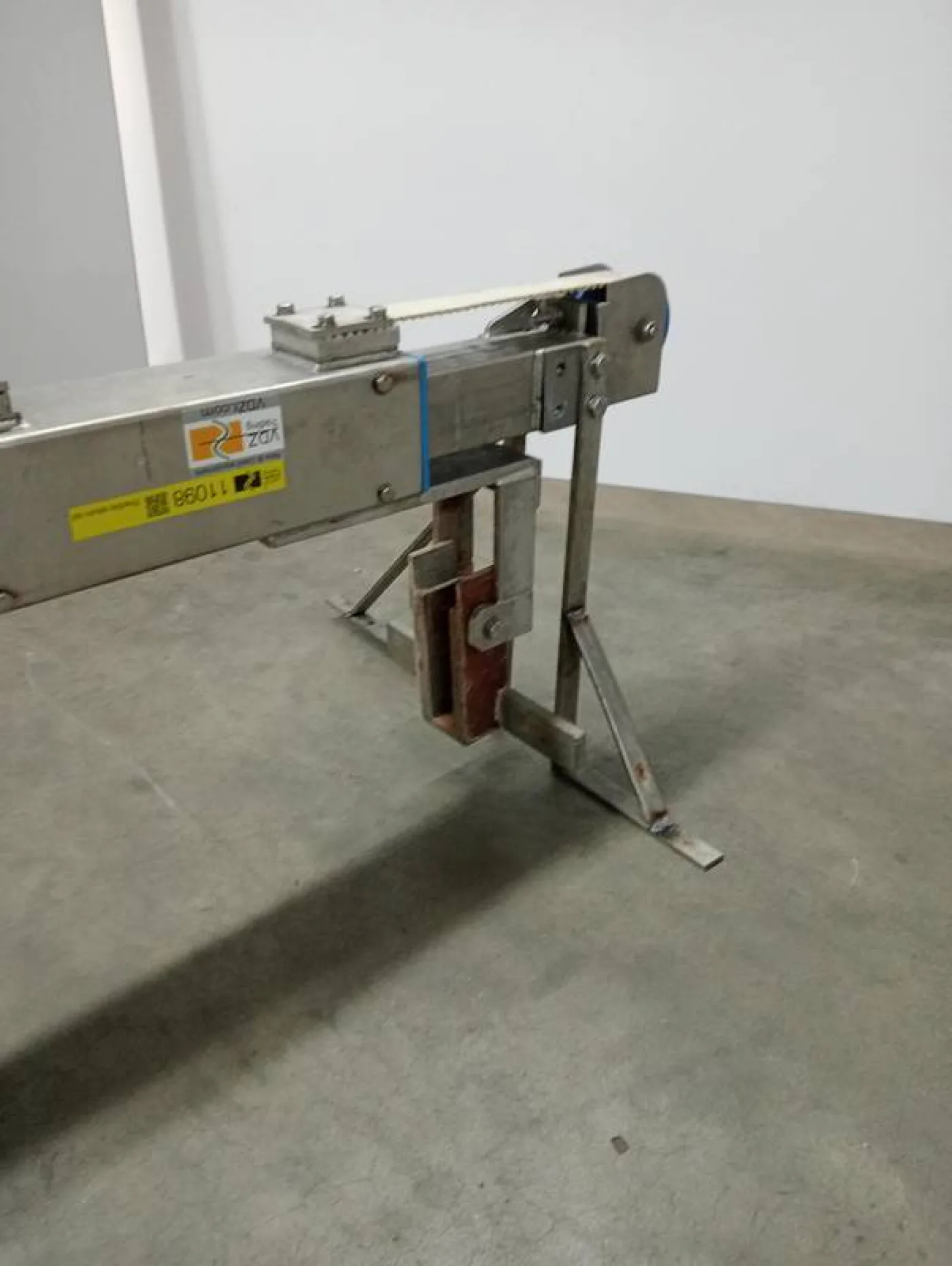 Bi-rail hook Elevator - Lowerator - 4