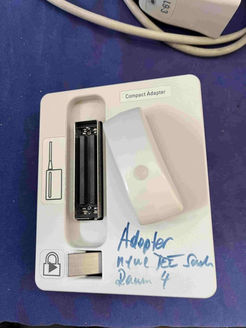 Compact Adapter (Gebraucht, sehr gut)