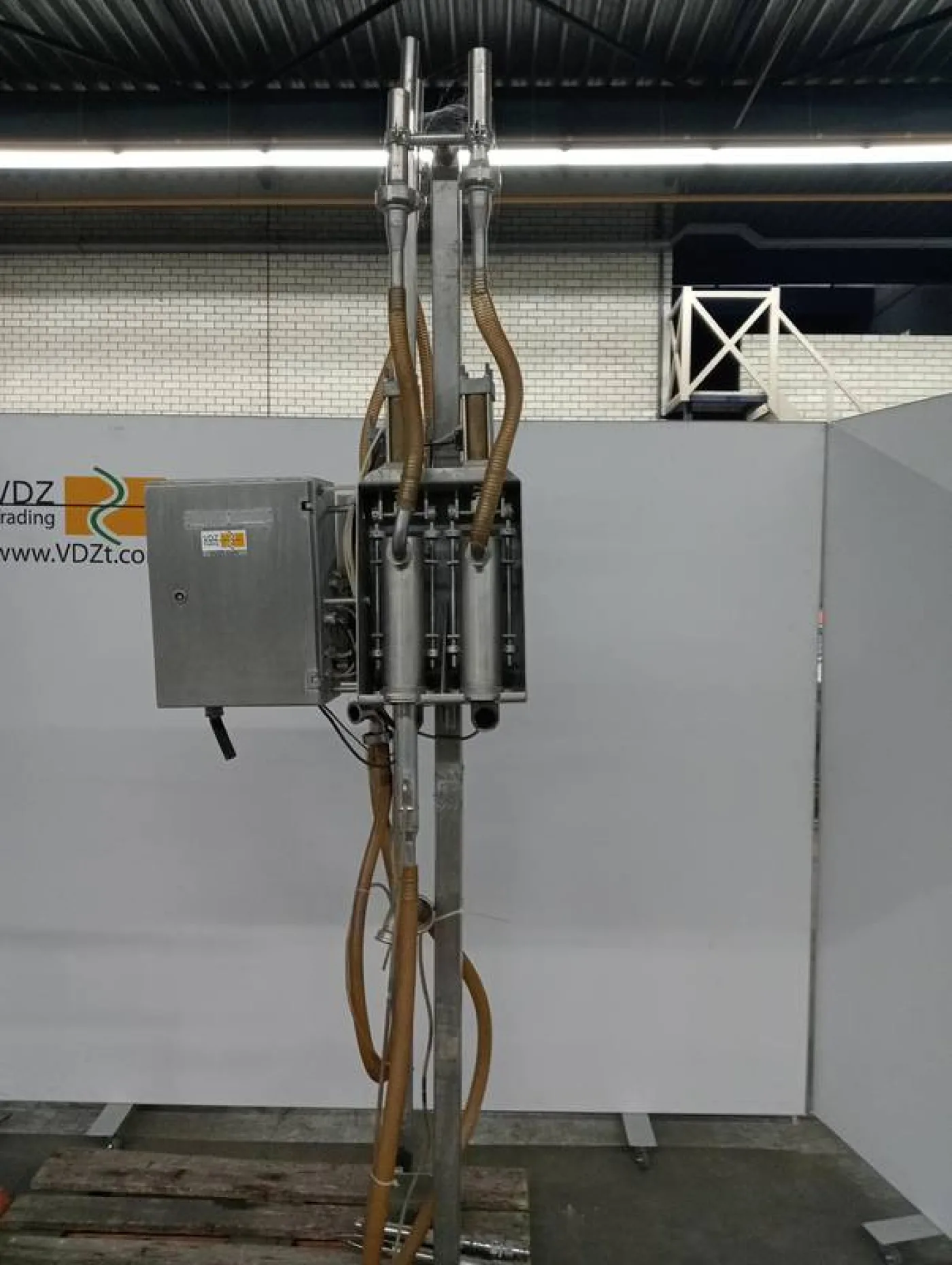 Blood collecting unit with sterilizer - 6