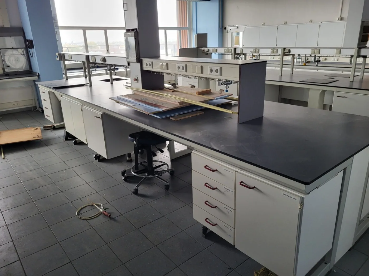 1988 – Used S+B Island Table (540 cm) - 3