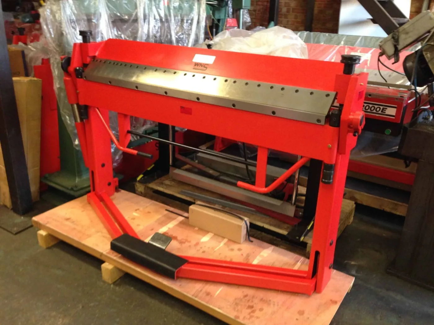WNS Box & Pan Foot Clamp Folder 1520mm x 1.5mm - WNS - W. Neal Services Ltd - 3