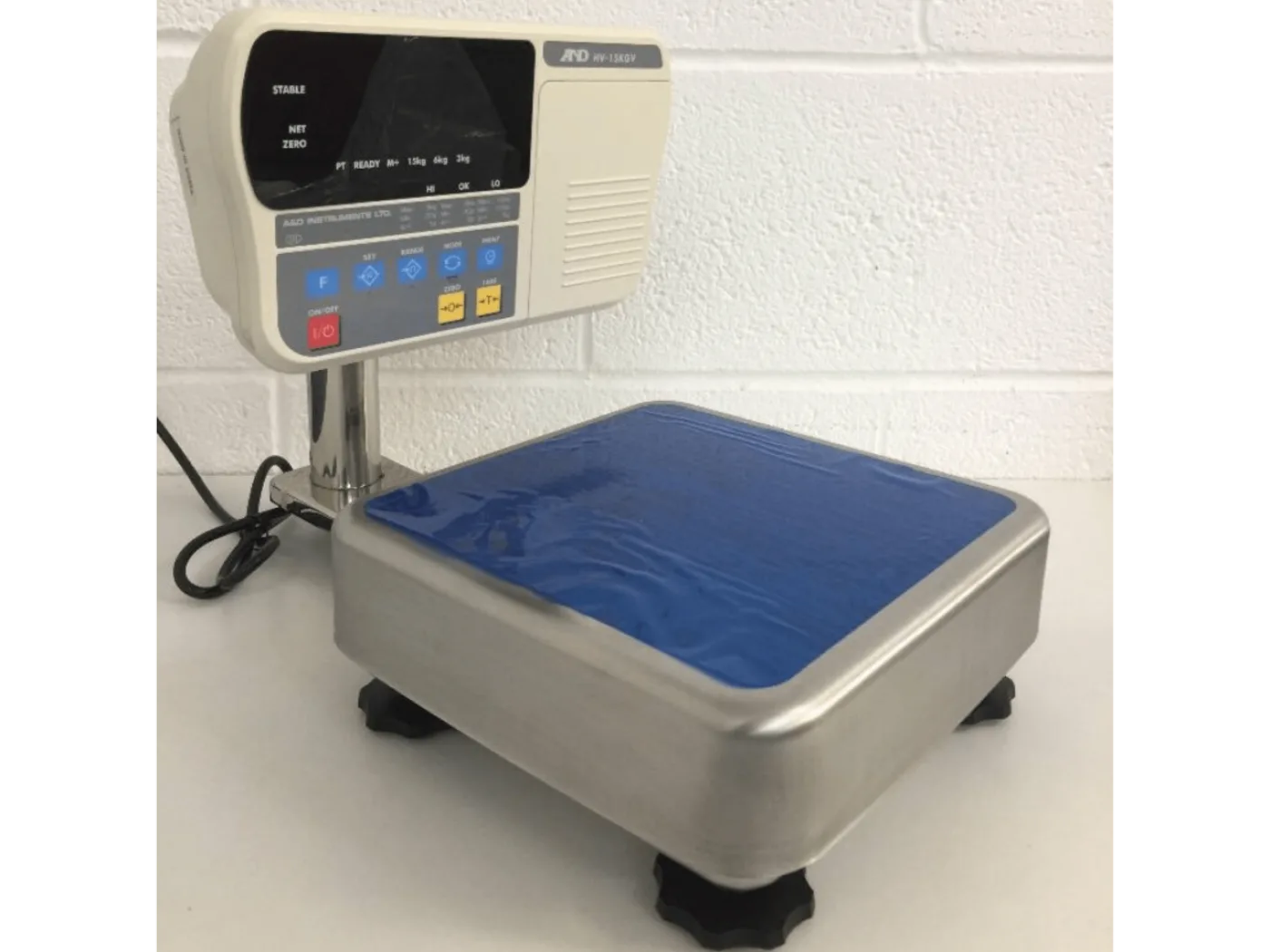 A&D HV-15KGV Digital Platform Scale - 1