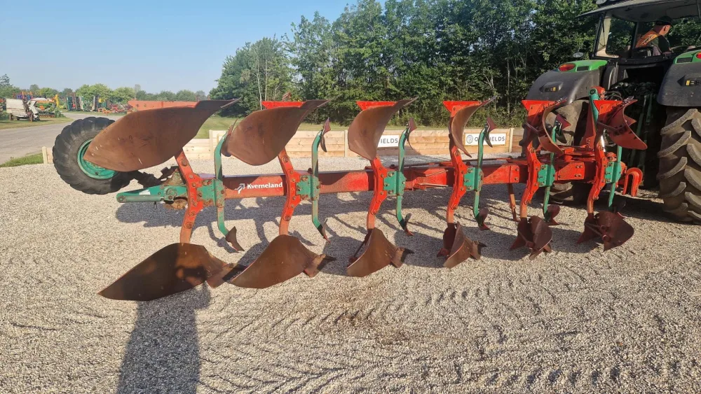 Kverneland LB85-300-28 6f hyd Vari-Width plough
