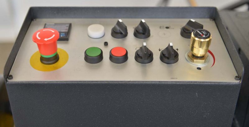 Bekamak Bandsäge Bandsägemaschine Schwenkrahmen Vollautomat Bandsägeautomat