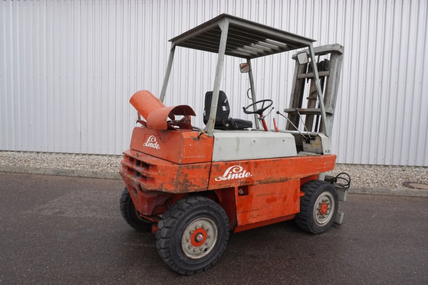 Frontstapler Linde H 35 T 317 (1975) - 2
