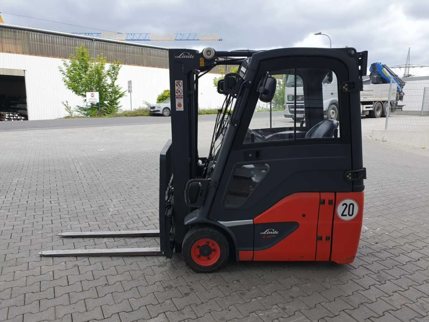 Linde E14 - 02 / Triplex: 4.00m! / SS / nur 1.777h! - 5