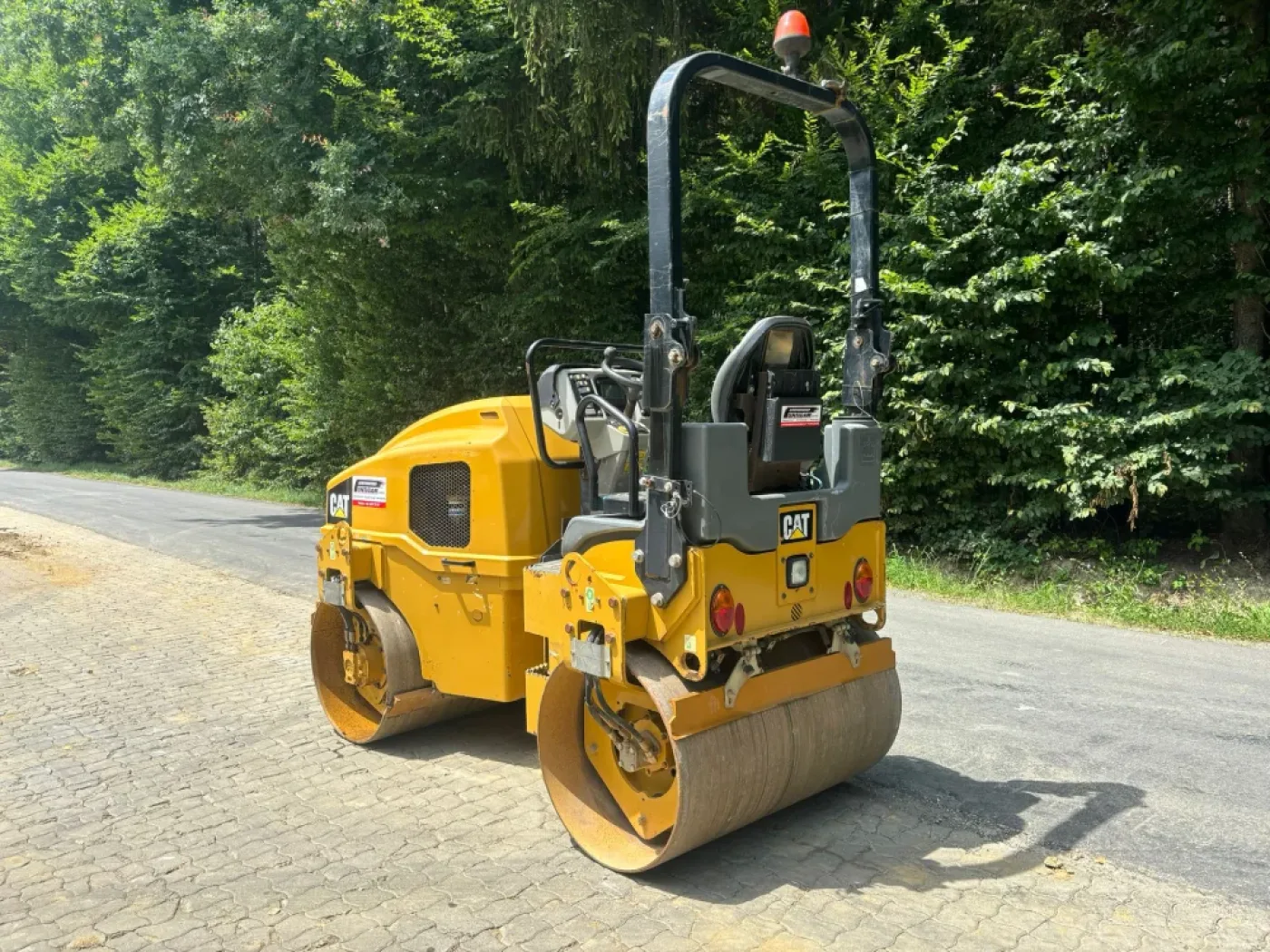 CAT - CB 24 B - 6