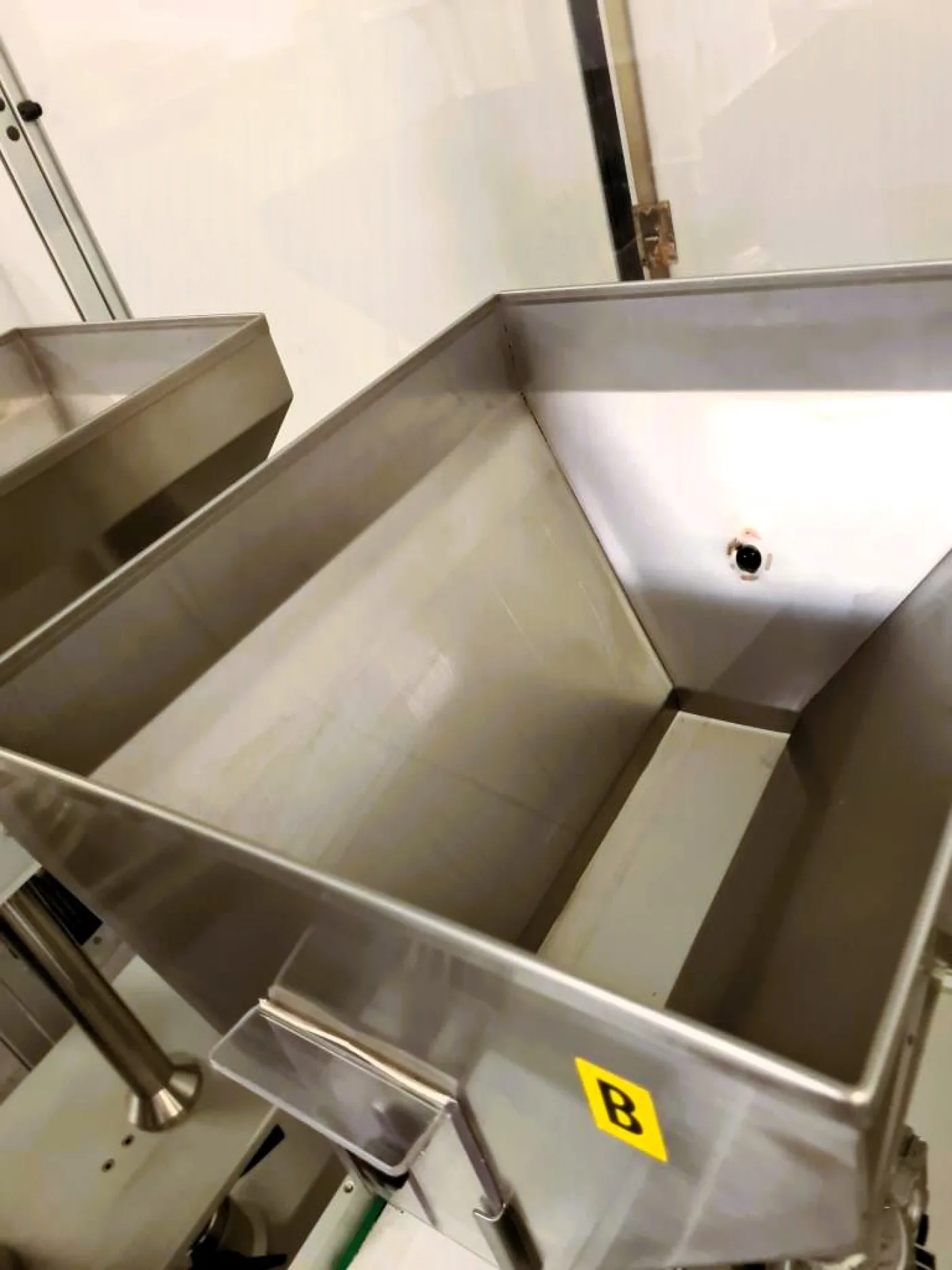 ALIMENTATORE TAPPI - 7