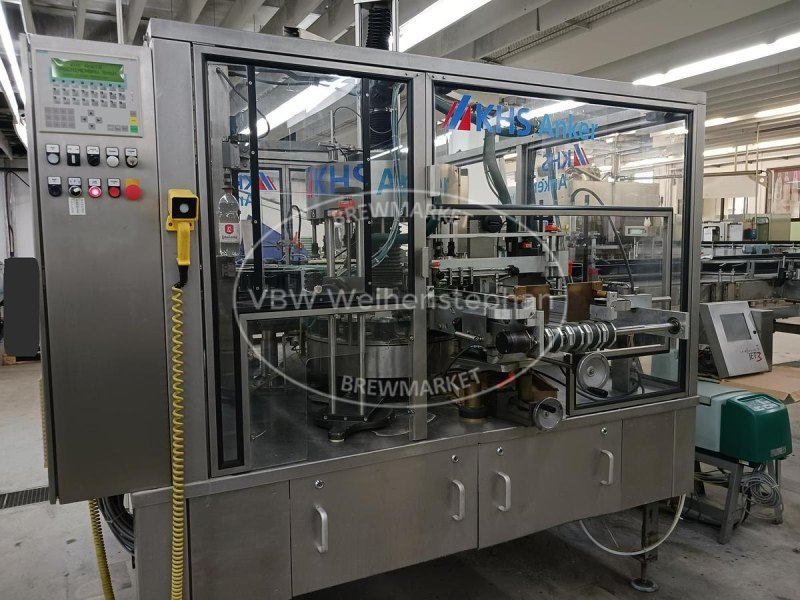 Labelling machine