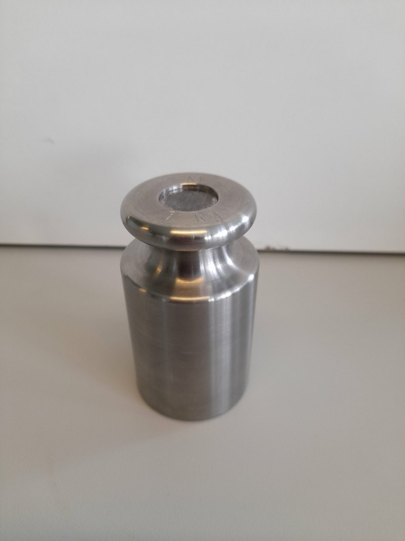 Calibration weight 1 kg (b)