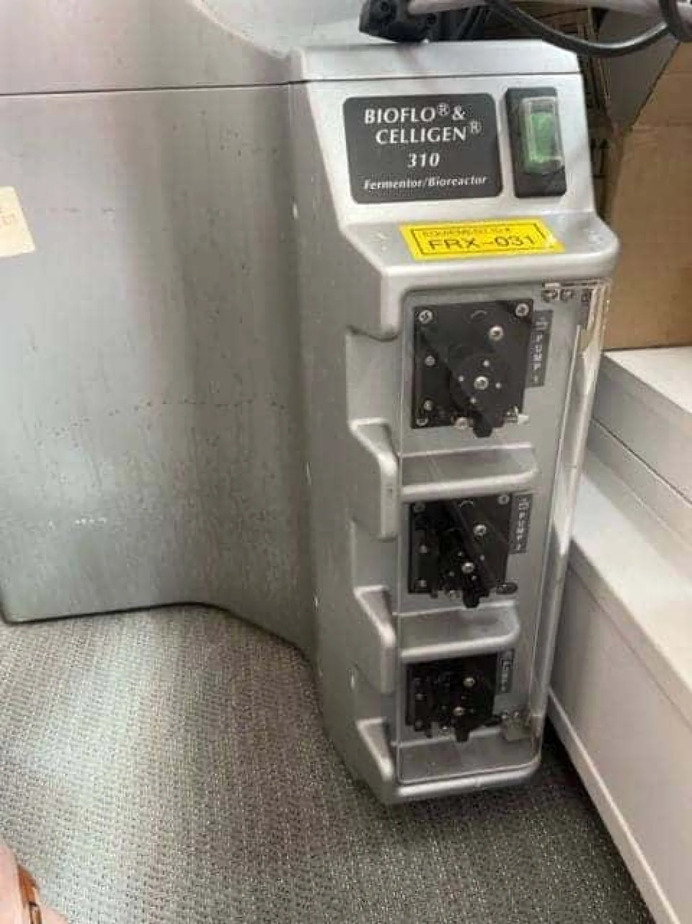 New Brunswick Scientific BioFlo 310 Bioreactor - 1